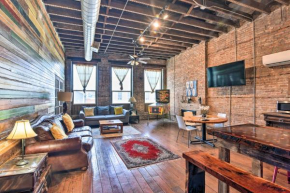 Rustic Galveston Condo - 2 Mi to the Beach!